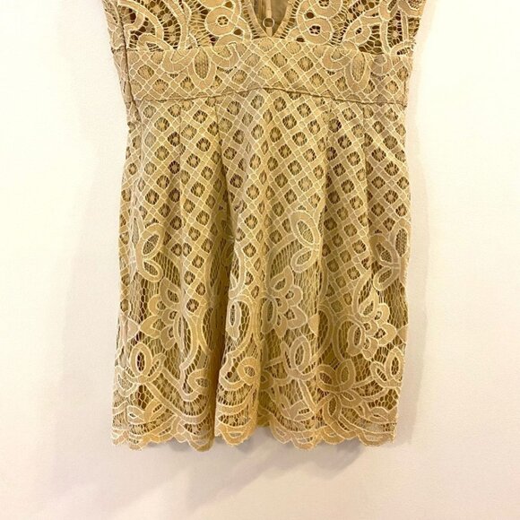 Free People Womens A Line Mini Dress Beige Lace V Neck Sleeveless Lined T-Back 4 - Picture 4 of 8